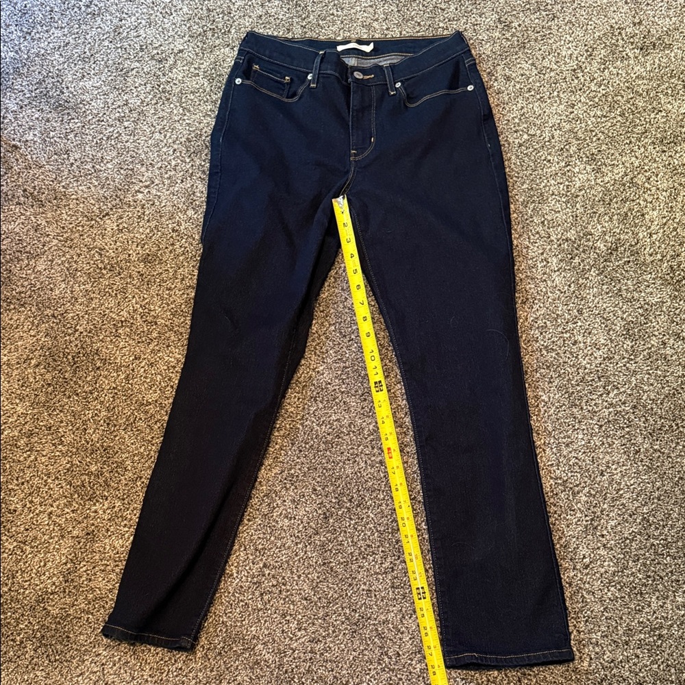 Levi Strauss NWOT Dark Blue Classic Straight Jeans